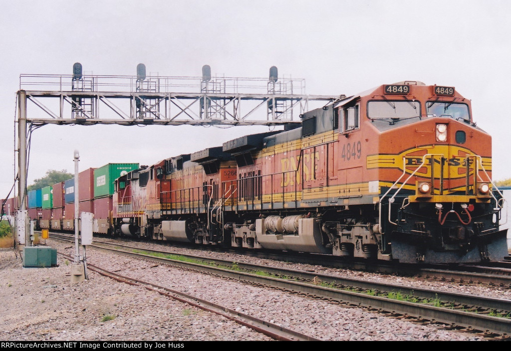 BNSF 4849 West